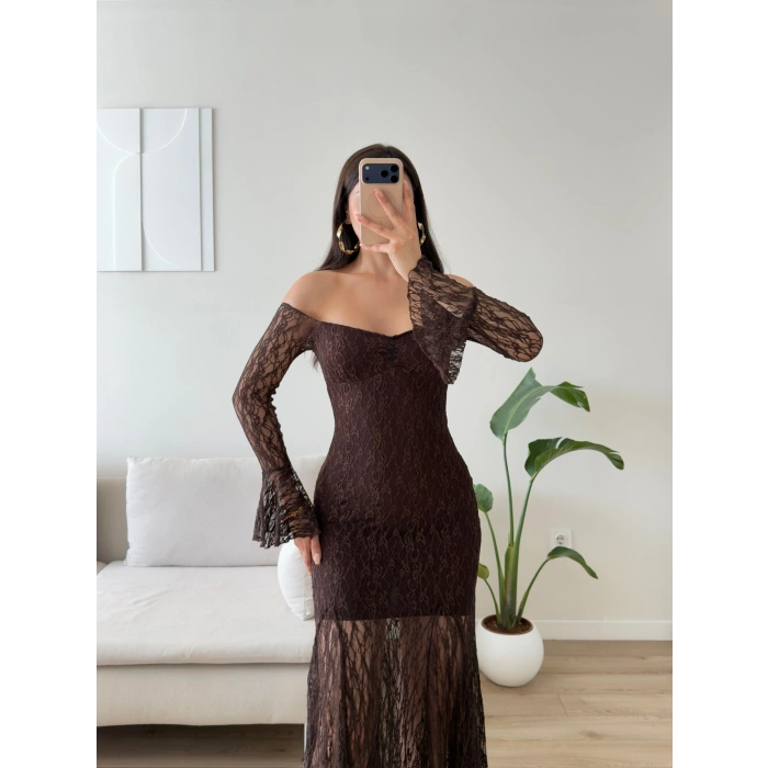 Madonna Yaka Güpürlü Maxi Elbise - KAHVE