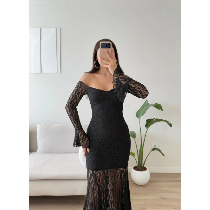 Madonna Yaka Güpürlü Maxi Elbise - SİYAH