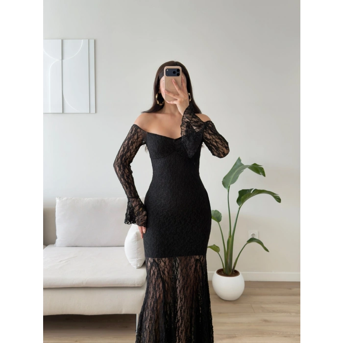 Madonna Yaka Güpürlü Maxi Elbise - SİYAH