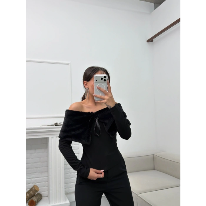 Madonna Yaka Kürklü Bluz