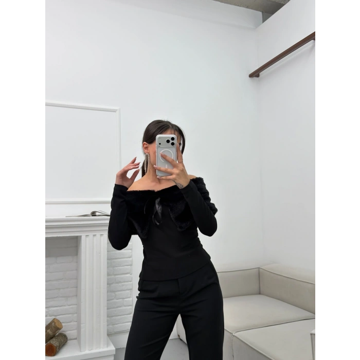 Madonna Yaka Kürklü Bluz