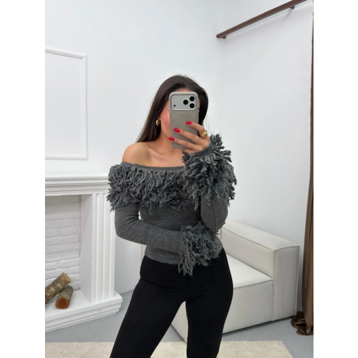 Madonna Yaka Püsküllü Kazak - ANTRASİT