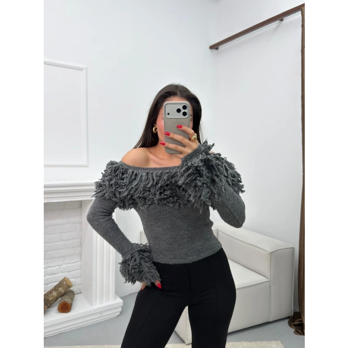 Madonna Yaka Püsküllü Kazak - ANTRASİT