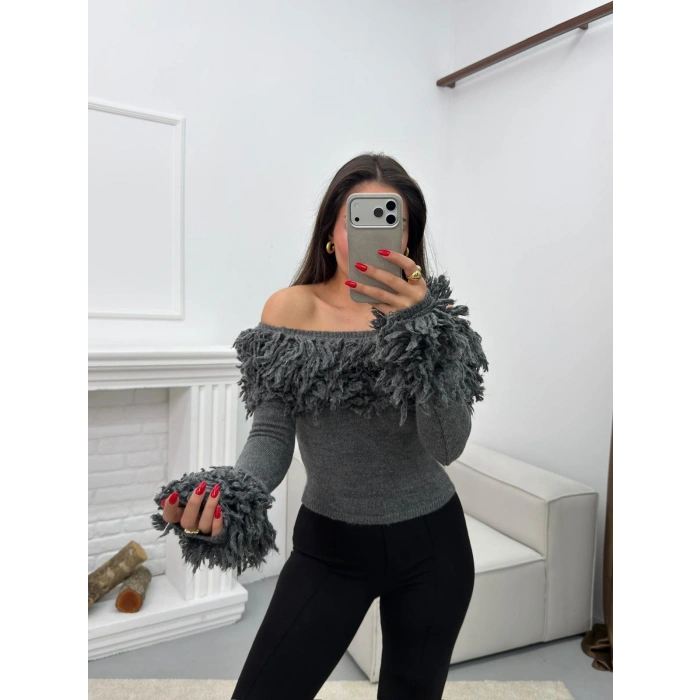 Madonna Yaka Püsküllü Kazak - ANTRASİT