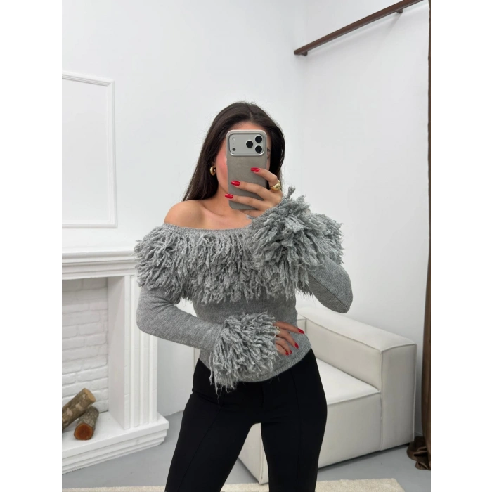 Madonna Yaka Püsküllü Kazak - GRİ