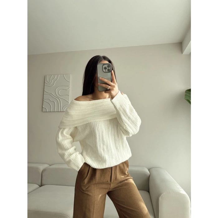 Madonna Yaka Şardonlu Kazak - EKRU