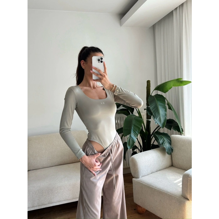 Marka Kare Yaka Bodysuit - YEŞİL