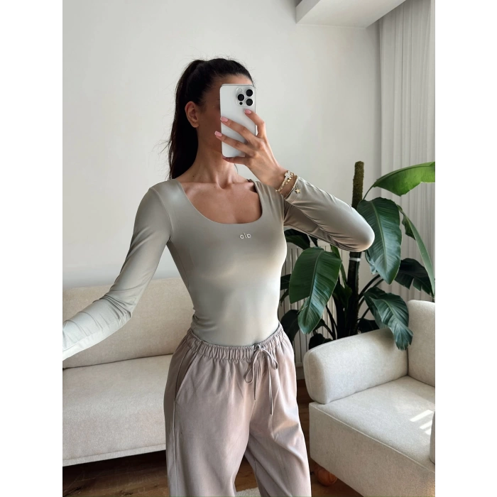 Marka Kare Yaka Bodysuit - YEŞİL