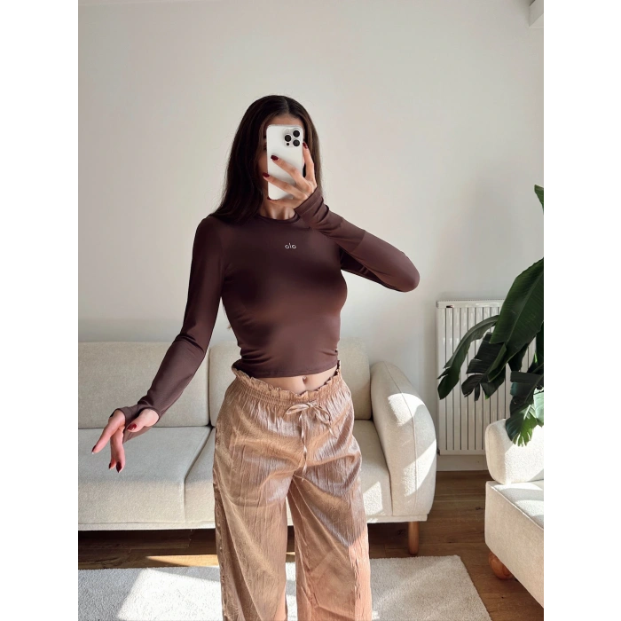 Marka Parmak Geçmeli Basic Crop - KAHVE