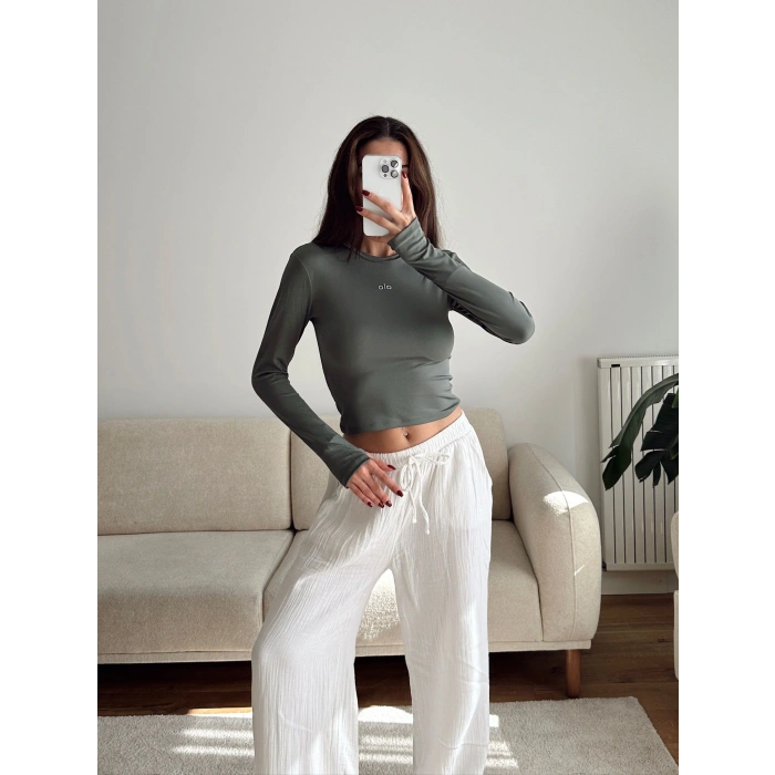 Marka Parmak Geçmeli Basic Crop - HAKİ