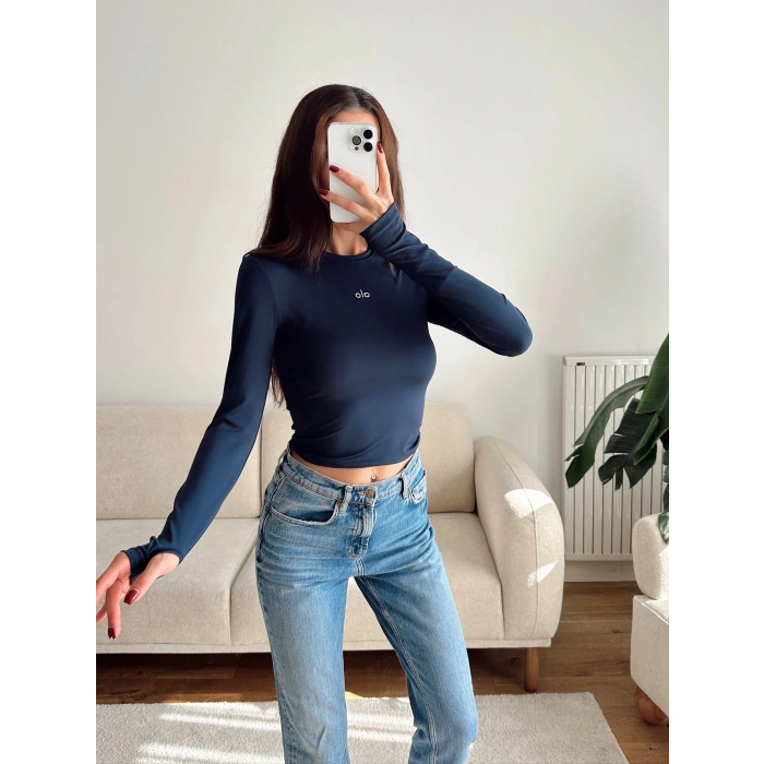 Marka Parmak Geçmeli Basic Crop - LACİVERT