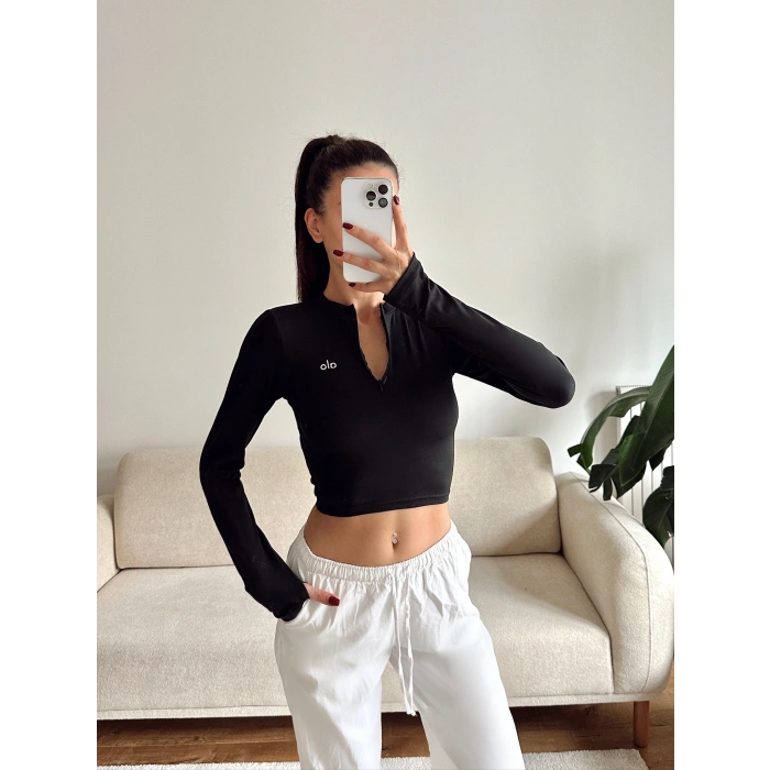 Marka Parmak Geçmeli Crop - SİYAH