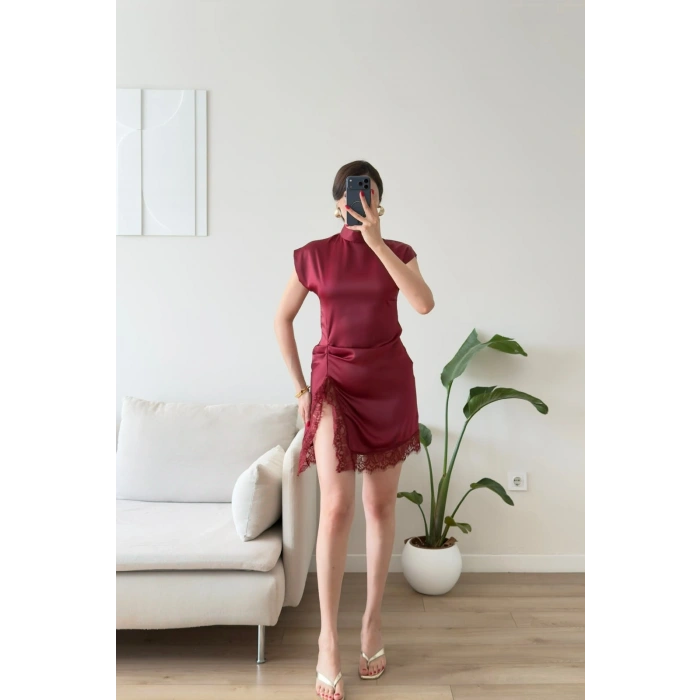 Monique Dantel Yırtmaçlı Drapeli Mini Elbise - BORDO