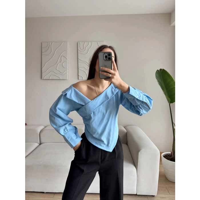 Omuz Açık Asimetrik Gömlek - BEBE MAVİSİ