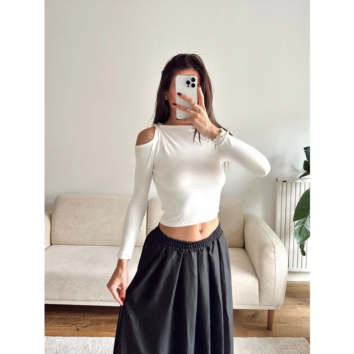 Omuz Aksesuar Crop - BEYAZ