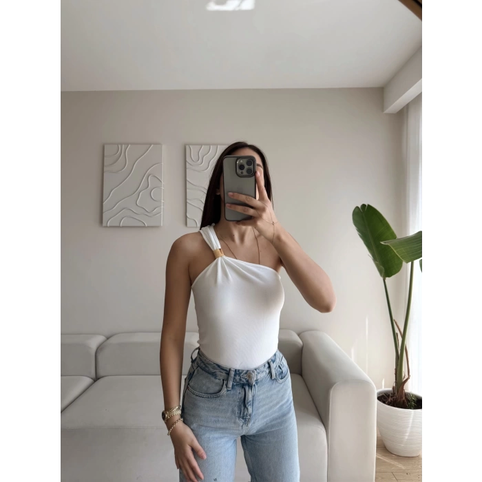 Omuz Aksesuar Crop - BEYAZ