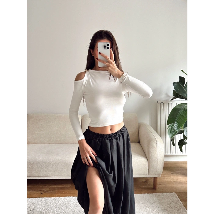 Omuz Aksesuar Crop - BEYAZ