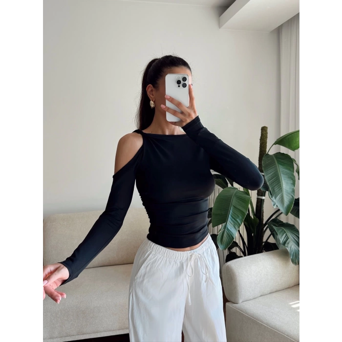Omuz Burgu Crop - SİYAH