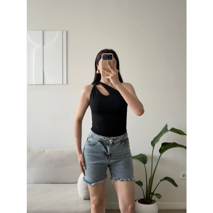 Omuz Burgu Crop - SİYAH