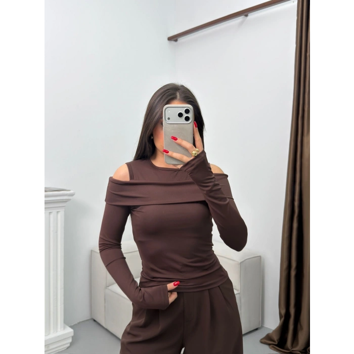 Omuz Damla Madonna Bluz - KAHVE