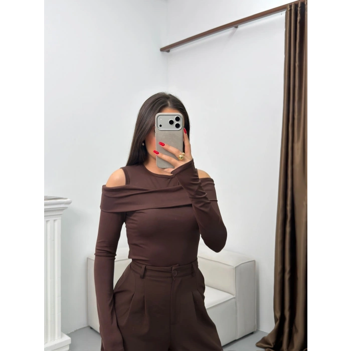 Omuz Damla Madonna Bluz - KAHVE