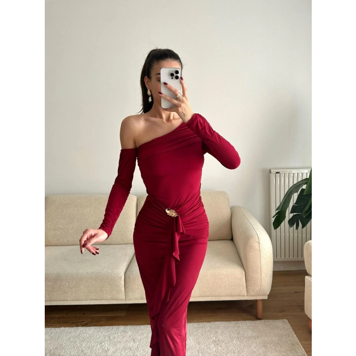Omuz Dekolte Aksesuar Elbise - BORDO