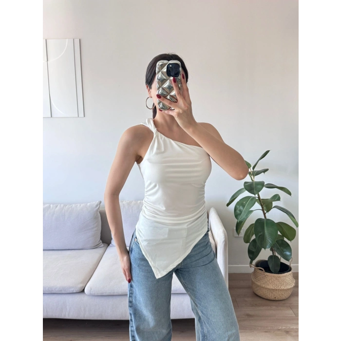 Omuz Dekolte Asimetrik Bluz - BEYAZ