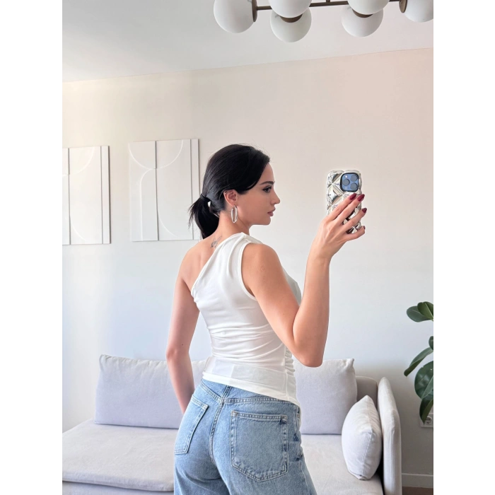 Omuz Dekolte Asimetrik Bluz - BEYAZ