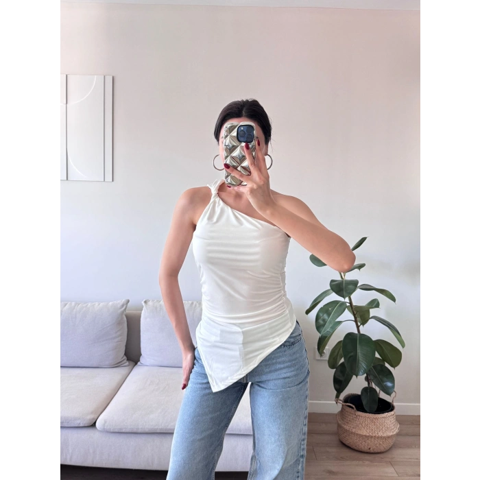 Omuz Dekolte Asimetrik Bluz - BEYAZ