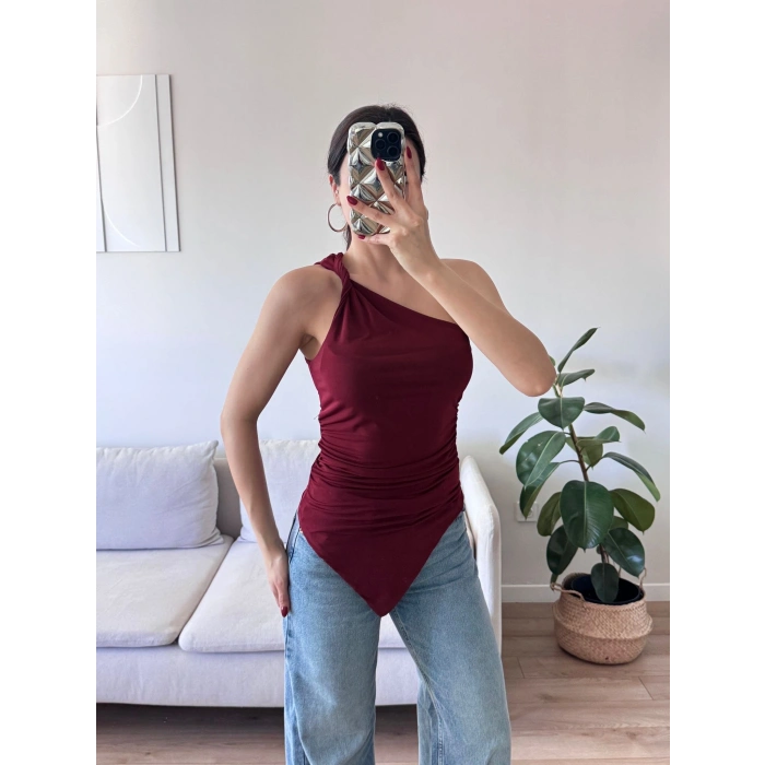 Omuz Dekolte Asimetrik Bluz - BORDO