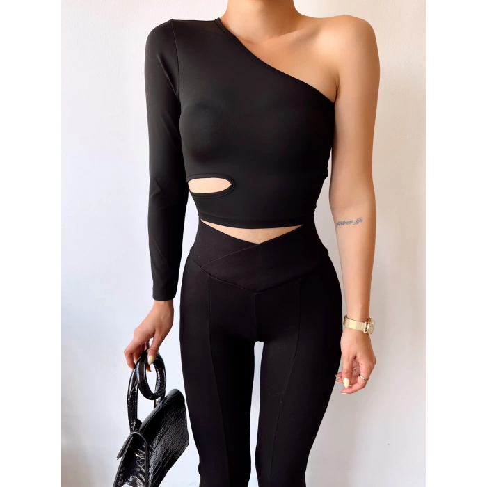 Omuz Detay Bel Kesik Crop Bluz-SİYAH