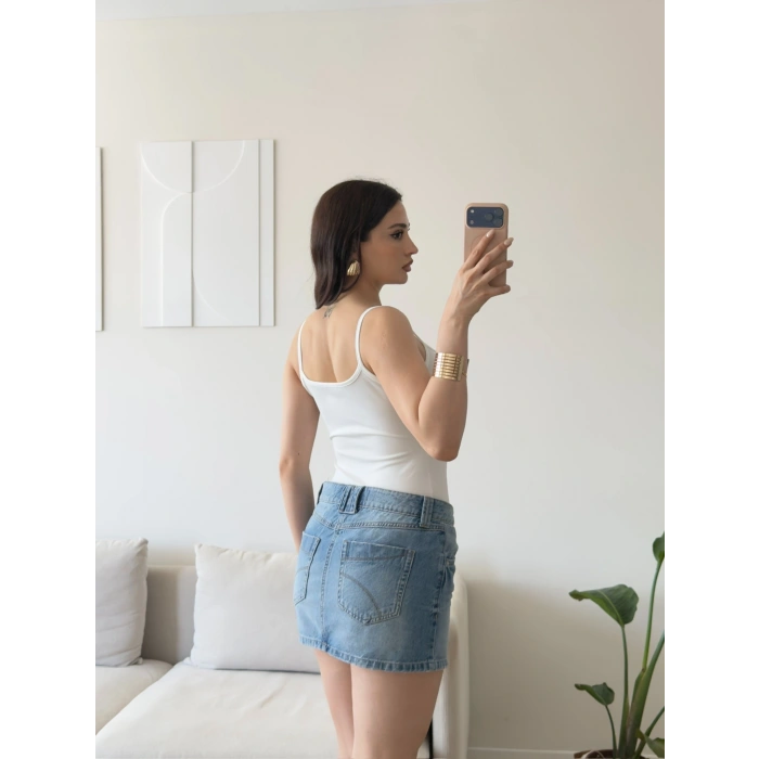 Ön Bağcık Askılı Bodysuit - BEYAZ