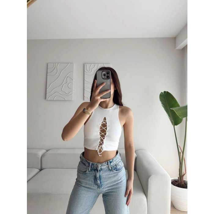 Ön Bağcıklı Kuşgözü Crop - BEYAZ
