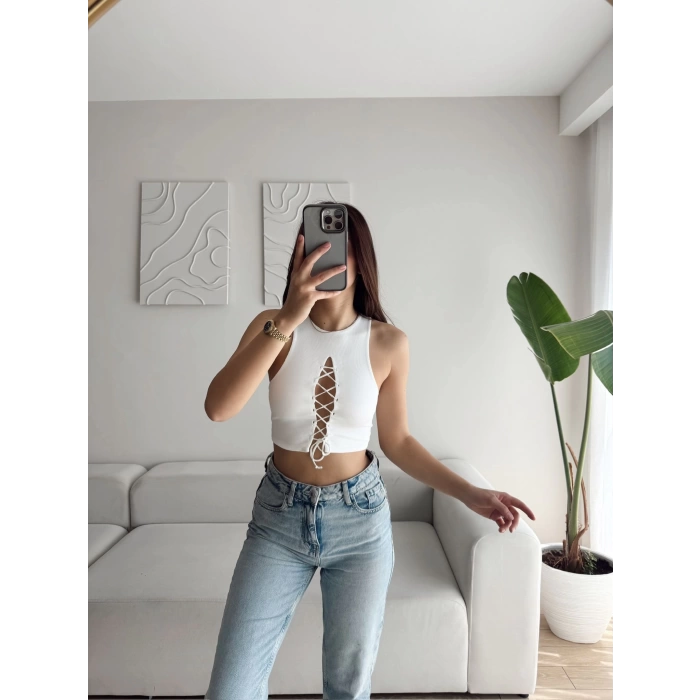 Ön Bağcıklı Kuşgözü Crop - BEYAZ