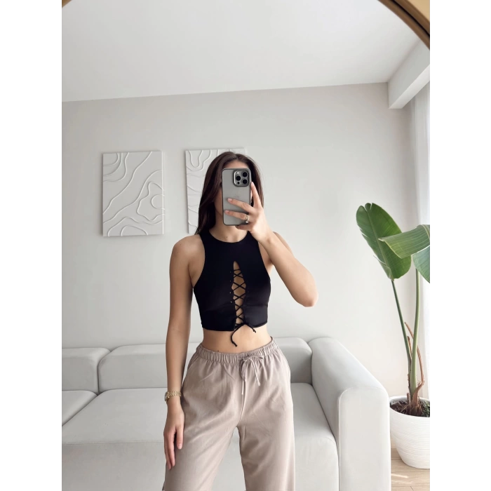 Ön Bağcıklı Kuşgözü Crop - SİYAH