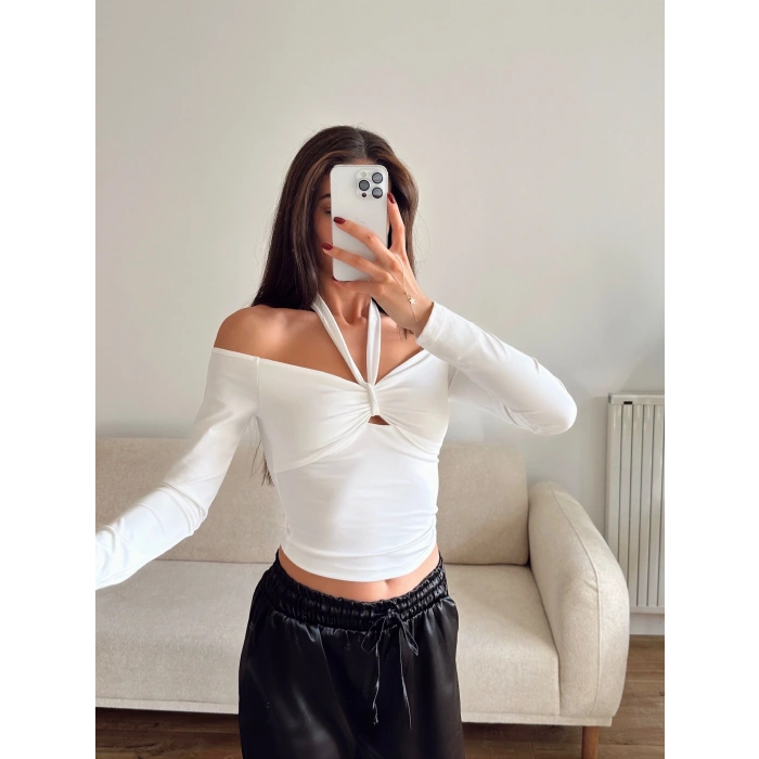 Ön Büzgü Boyun Bağlamalı Crop - BEYAZ