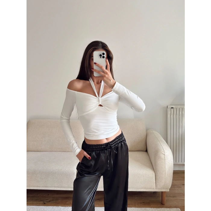 Ön Büzgü Boyun Bağlamalı Crop - BEYAZ
