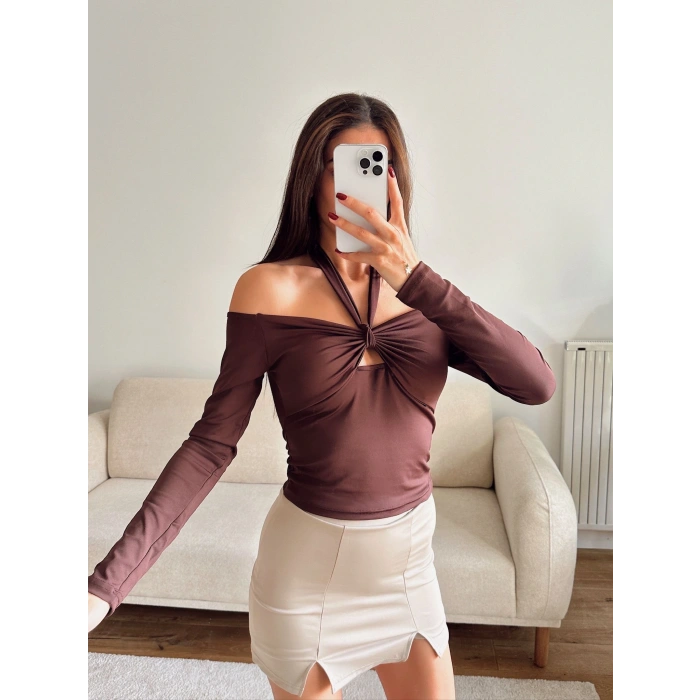 Ön Büzgü Boyun Bağlamalı Crop - KAHVE