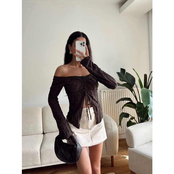 Ön Büzgü Madonna Bluz - KAHVE
