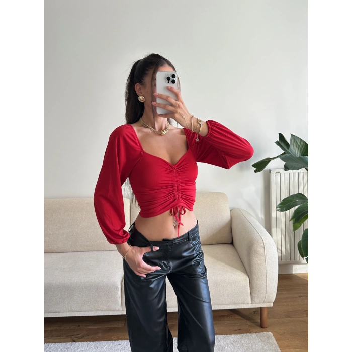 Ön Büzgülü Balon Kol Crop - KIRMIZI