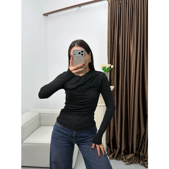 Ön Drapeli Çift Kat Bluz - SİYAH