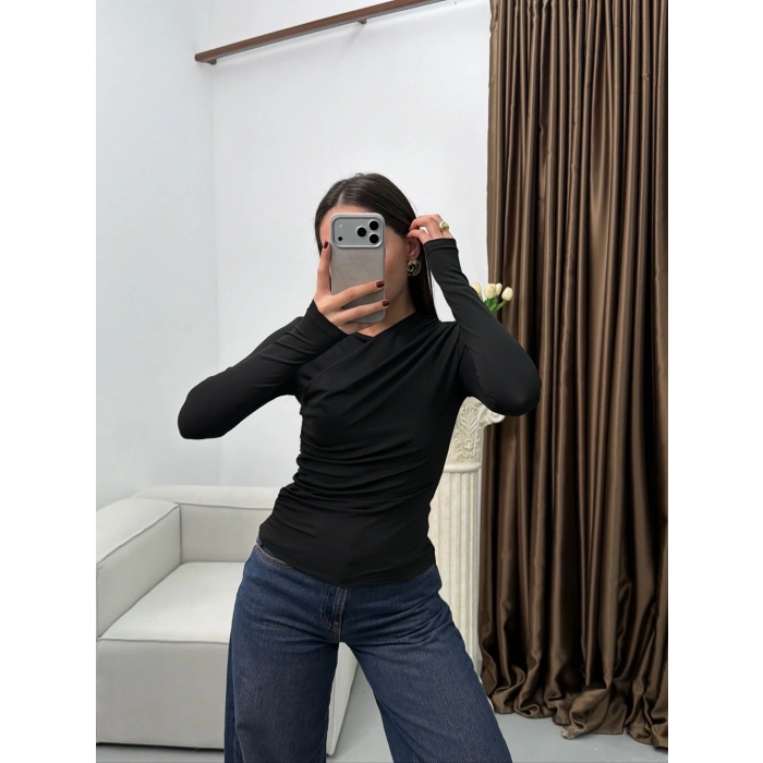 Ön Drapeli Çift Kat Bluz - SİYAH