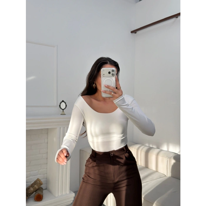 Oval Yaka Bodysuit - BEYAZ