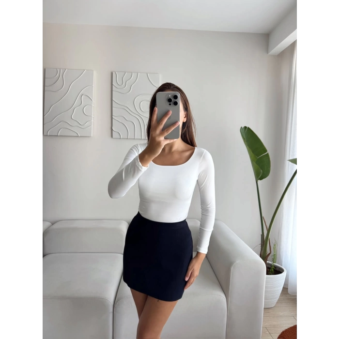 Oval Yaka Çift Kat Crop - BEYAZ