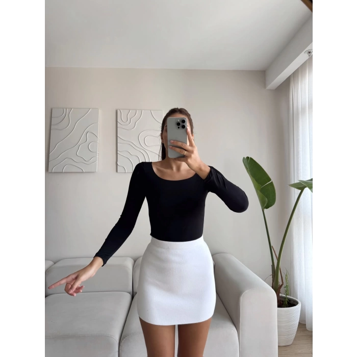 Oval Yaka Çift Kat Crop - SİYAH