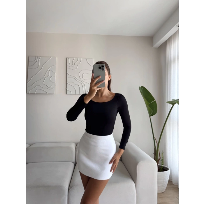 Oval Yaka Çift Kat Crop - SİYAH