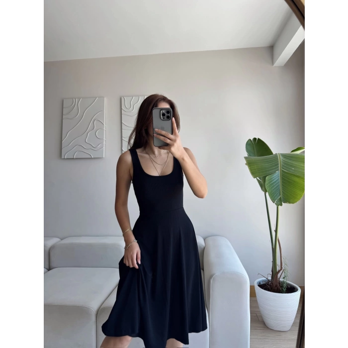 Oval Yaka Ribana Fit Elbise - SİYAH