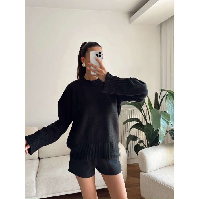 Oversize Bisiklet Yaka Kazak - SİYAH
