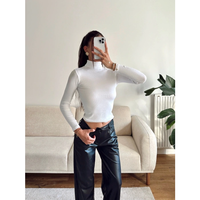 Parmak Geçmeli Balıkçı Crop - BEYAZ