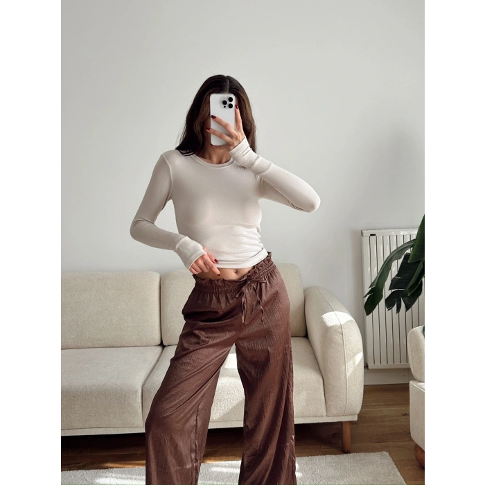 Parmak Geçmeli Basic Crop - BEJ